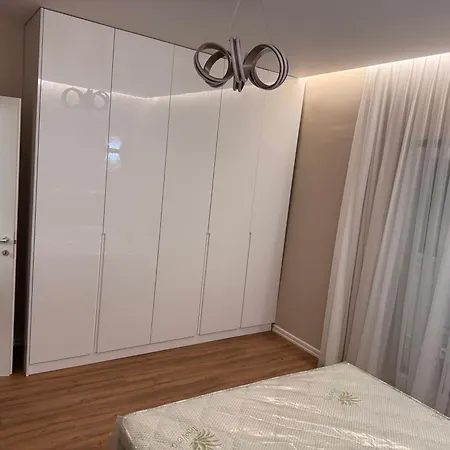 Malu Tirana